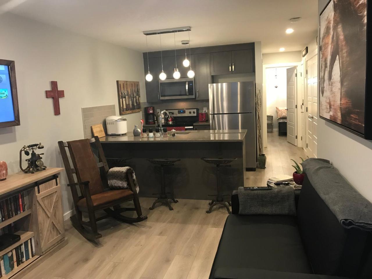 Home Sweet Condo YYC Buitenkant foto