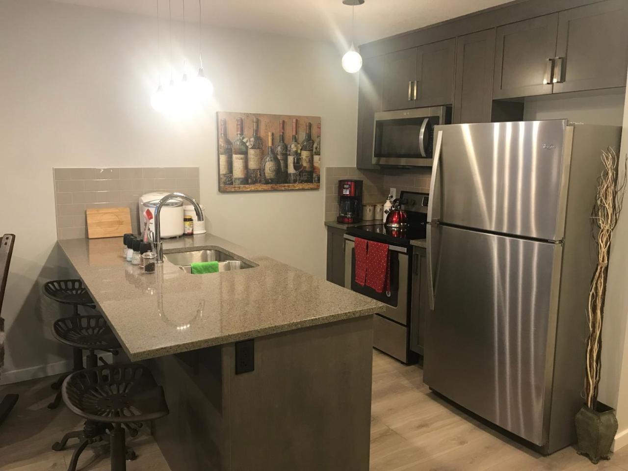 Home Sweet Condo YYC Buitenkant foto